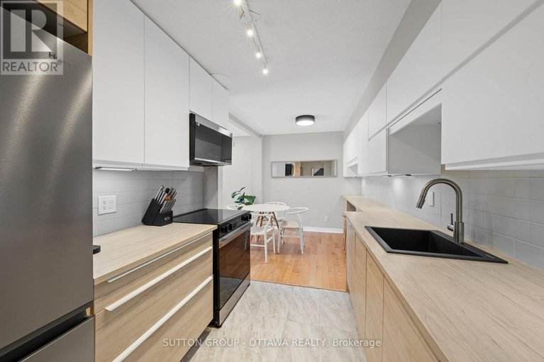 29110852/b-3-banner-road/sheahan-estatestrend-village/ottawa/ontario/K2H8T3_11