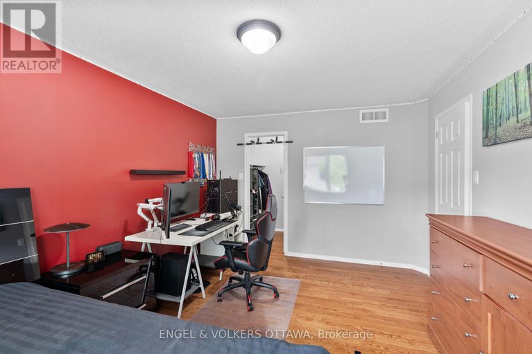 28459479/705-larcastle-circle/avalon-east/ottawa/ontario/K4A4Z2_30