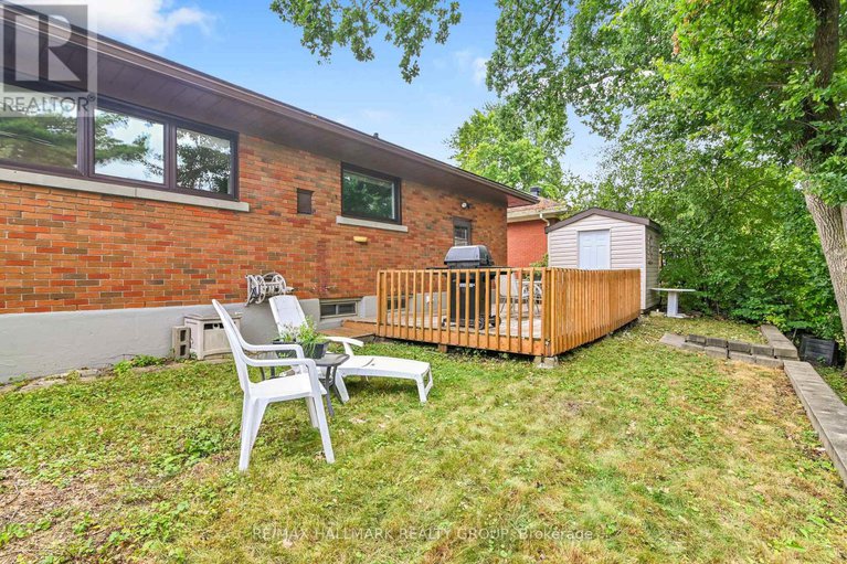 28801055/1256-field-street/bel-air-park/ottawa/ontario/K2C2R2_26