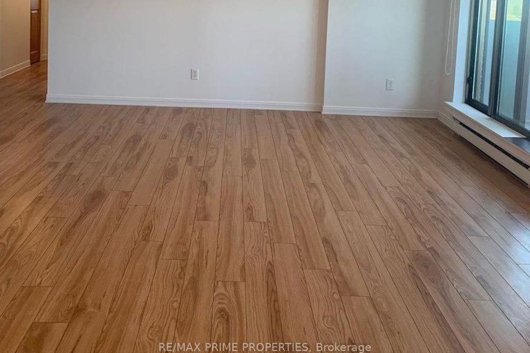 29374834/901-200-lafontaine-avenue/vanier/ottawa/ontario/K1L8K8_5