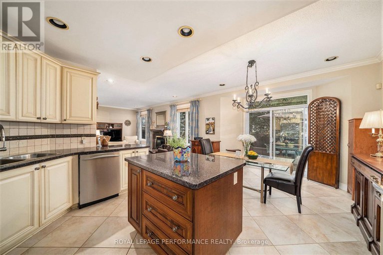 28759789/21-berry-glen-street/strandherd/ottawa/ontario/K2G7A5_3