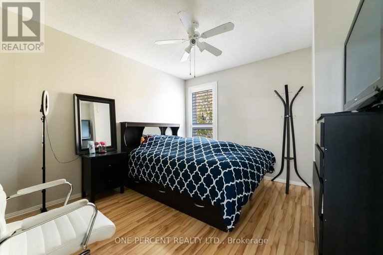 28938369/56-710-coronation-avenue/riverview-park/ottawa/ontario/K1G4G7_11