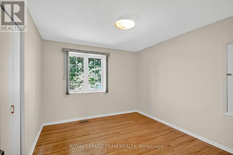 28961785/1900-southampton-court/braemar-park/ottawa/ontario/K2C0W3_23