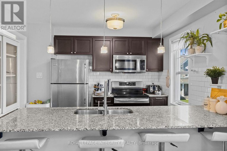 28982565/211-bensinger-way/stittsville-north/ottawa/ontario/K2S0P1_18