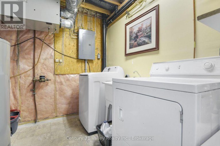 29618337/99-queen-street-n/renfrew/renfrew/ontario/K7V2A4_30