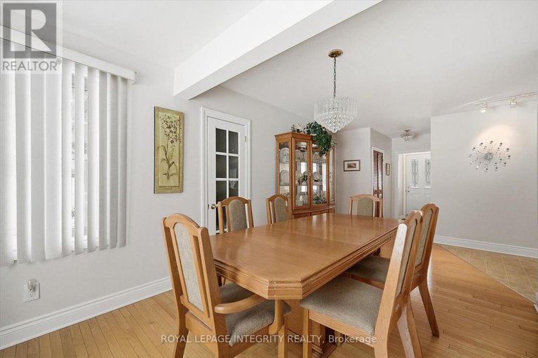 29312140/39-appleford-street/cardinal-heights/ottawa/ontario/K1J6T7_16