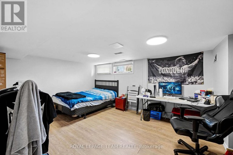 29660609/50-hilliard-avenue/city-viewskylinefisher-heightsparkwood-hills/ottawa/ontario/K2E6C1_22