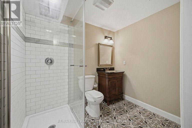 29633976/47-snowberry-way/stittsville-south/ottawa/ontario/K2S2A8_31