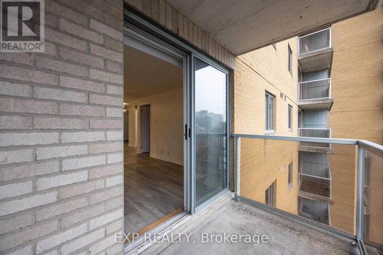 29607394/803-429-somerset-street-w/ottawa-centre/ottawa/ontario/K2P2P5_21