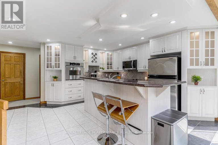 28428929/1657-whiteside-way/osgoode-twp-north-of-reg-rd-6/ottawa/ontario/K0A2P0_12