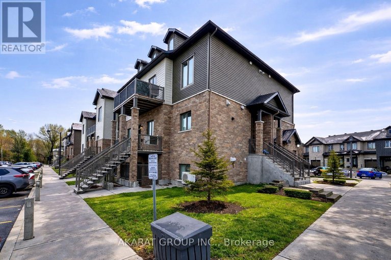29571898/g-725-dearborn-private/blossom-parkkemp-parkfindlay-creek/ottawa/ontario/K1T0W4_2