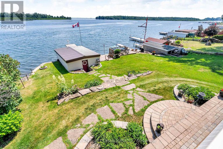 28599755/6796-st-louis-point-road/south-glengarry-charlottenburgh-twp/south-glengarry/ontario/K0C2E0_19