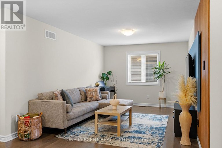 29664464/63-aridus-crescent/remainder-of-stittsville-area/ottawa/ontario/K2S2L4_26