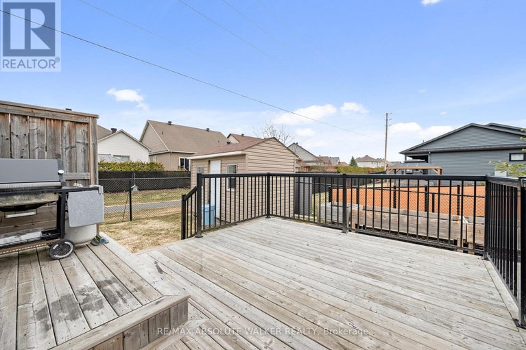 29606716/272-sterling-street/clarencerockland-twp/clarence-rockland/ontario/K4K0H9_32