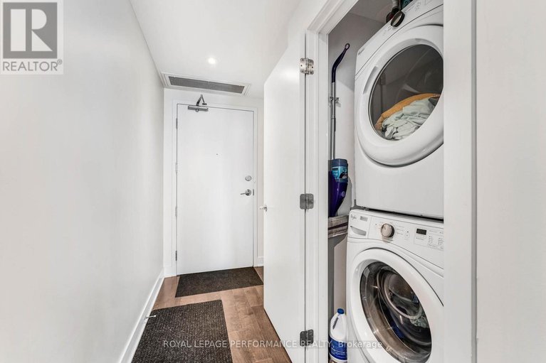 28866995/1810-20-daly-avenue/sandy-hill/ottawa/ontario/K1N0C6_8