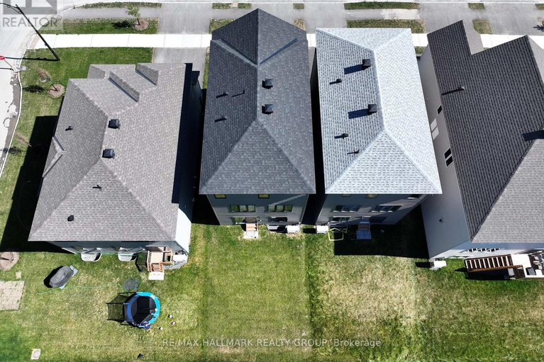 29262020/5017-abbott-street-e/emerald-meadowstrailwest/ottawa/ontario/K2V0M6_36