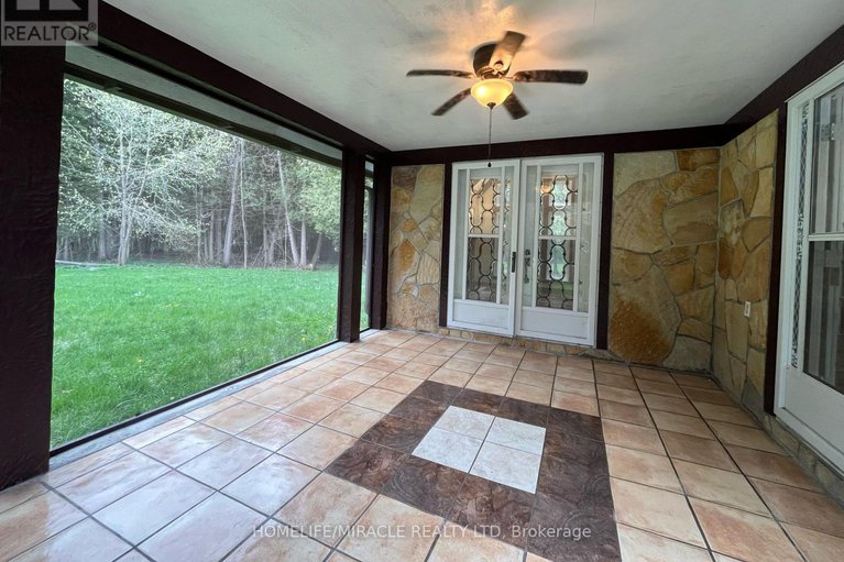28687472/1929-8th-line-road/osgoode-twp-north-of-reg-rd-6/ottawa/ontario/K0A2P0_16