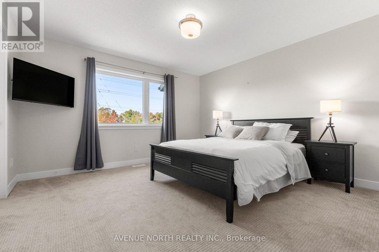 28967067/653-putney-crescent/stittsville-south/ottawa/ontario/K2S2N7_12