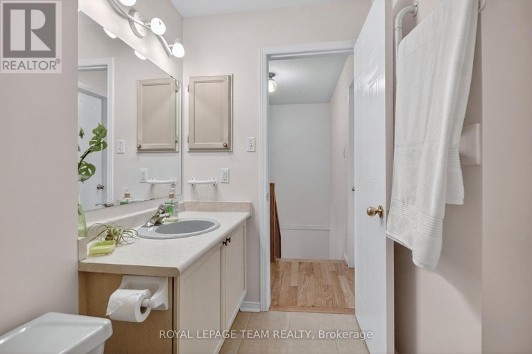 29445574/48-jackman-terrace/katimavik/ottawa/ontario/K2L4E1_63