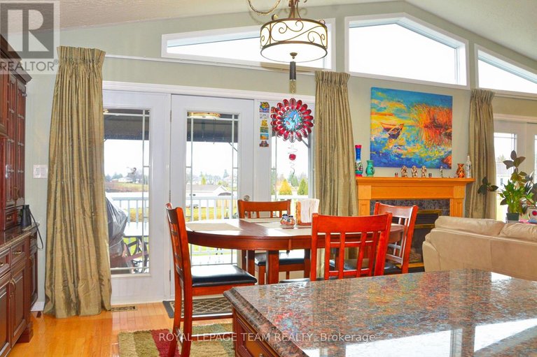 29617818/11708-breezewood-avenue-s/south-dundas-matilda-twp/south-dundas/ontario/K0C1X0_9