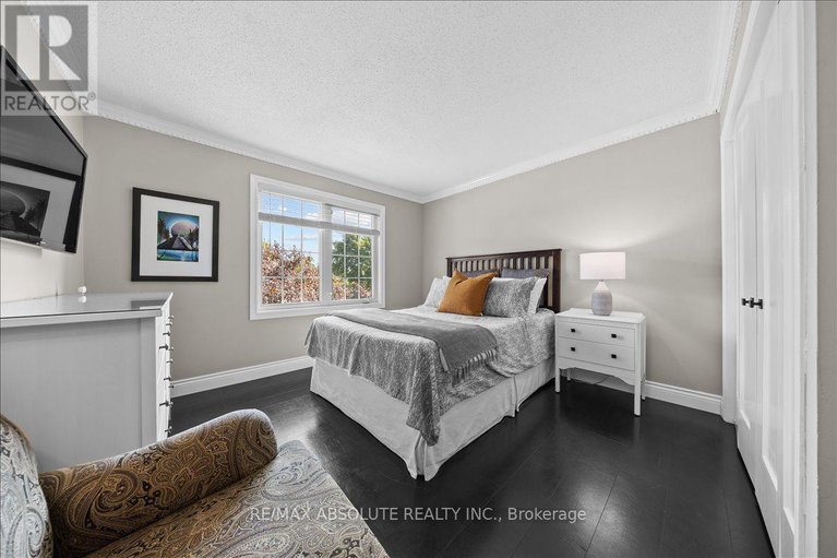 28881078/3-buttonwood-trail/stittsville-central/ottawa/ontario/K2S1C9_32