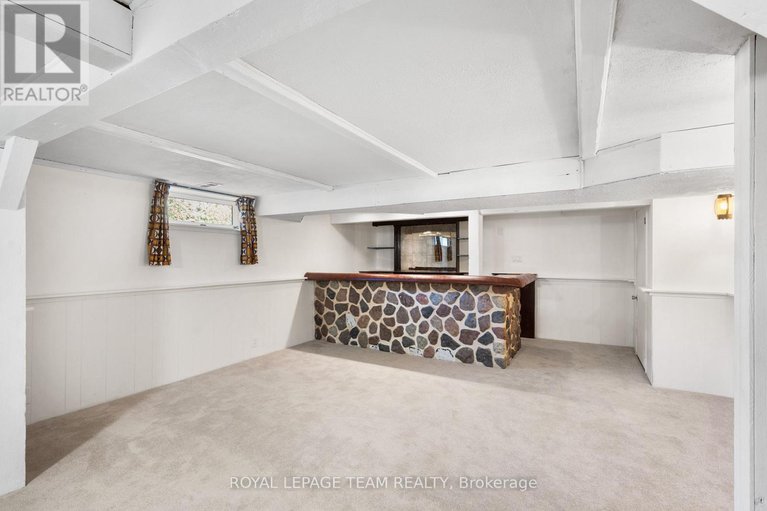 29339810/47-kidgrove-gardens/tanglewood/ottawa/ontario/K2G3W7_29