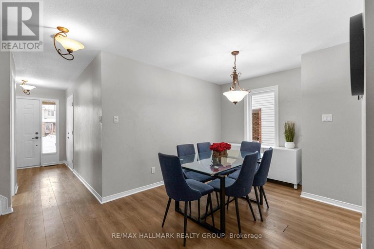 29246859/37-roblyn-way/barrhaven-east/ottawa/ontario/K2G5Z5_5