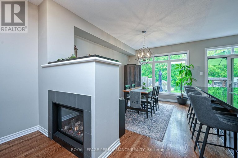 28391949/664-whitecliffs-avenue/riverside-south/ottawa/ontario/K1V2N4_11