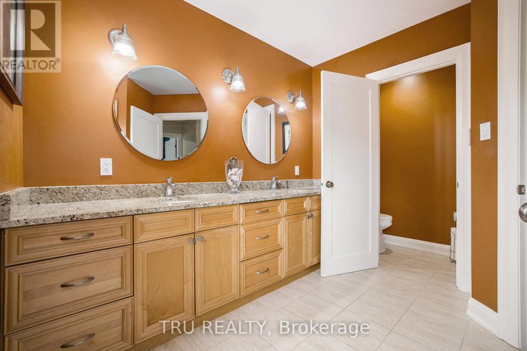 28764522/2465-marchurst-road/kanata-north-west/ottawa/ontario/K2W0H2_32