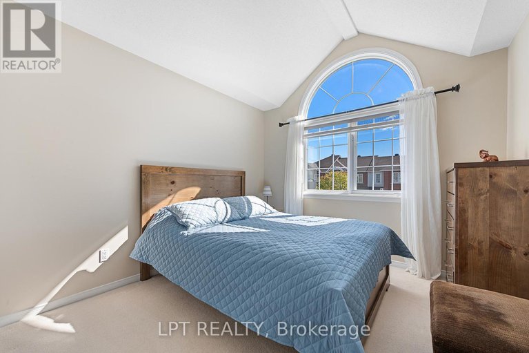28989666/16-calaveras-avenue/longfields/ottawa/ontario/K2J4Z8_28