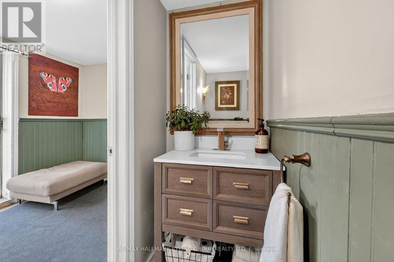 29121974/1762-scott-street/ottawa-west/ottawa/ontario/K1Y2N6_24