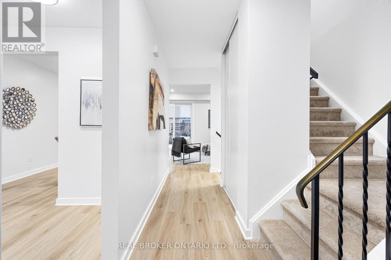 29575712/c-477-moodie-drive/arbeatha-park/ottawa/ontario/K2H8T7_4