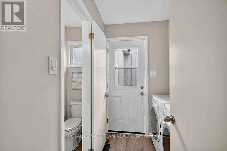 28990886/9-riding-way/bridlewood/ottawa/ontario/K2M1C3_20