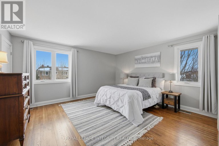 29430420/8-smugglers-court/arlington-woods/ottawa/ontario/K2H7Y7_23