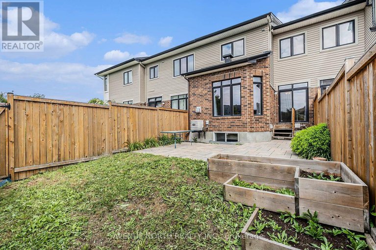28536882/341-cooks-mill-crescent/riverside-south/ottawa/ontario/K1V2M1_21