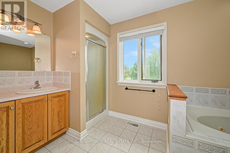 28428546/6282-emerald-links-drive/greely/ottawa/ontario/K4P1M4_31