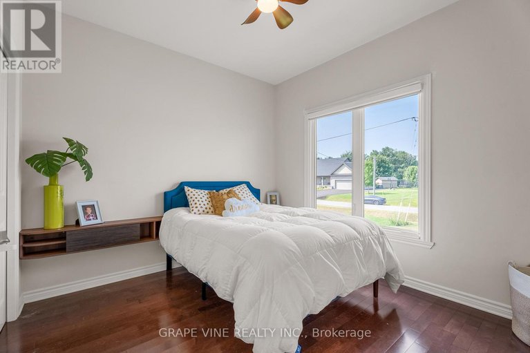 28637622/5607-maklynne-way/vars-village/ottawa/ontario/K0A3H0_18