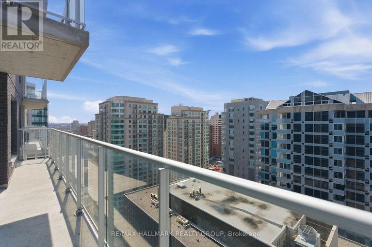 29589402/2202-180-george-street/lower-townbyward-market/ottawa/ontario/K1N0G8_3