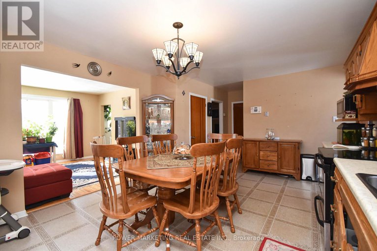 29278777/3329-navan-road/mer-bleuebradley-estatesanderson-park/ottawa/ontario/K1W0K7_9