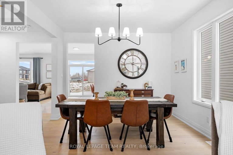 29484590/437-fleet-canuck-private/huntley-ward-south-east/ottawa/ontario/K0A1L0_7