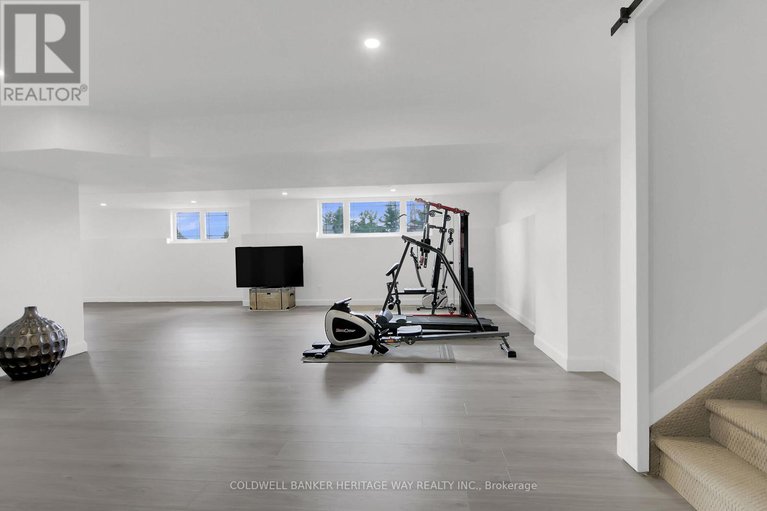 29034500/218-owen-lucas-street/mcnabbraeside-twps/mcnabbraeside/ontario/K7S3G8_33