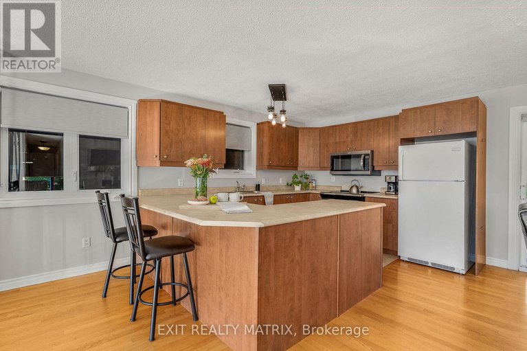 28901438/175-roxanne-street/clarencerockland-twp/clarence-rockland/ontario/K0A1N0_6