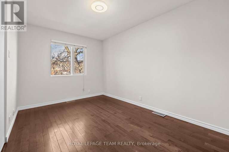 29455343/44-chestnut-street/ottawa-east/ottawa/ontario/K1S1A1_22