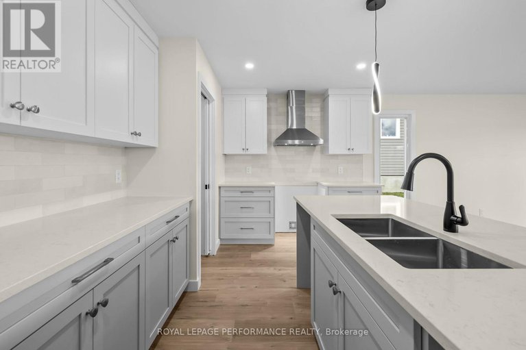 29070095/41-forrester-way/long-sault/south-stormont/ontario/K0C1P0_12