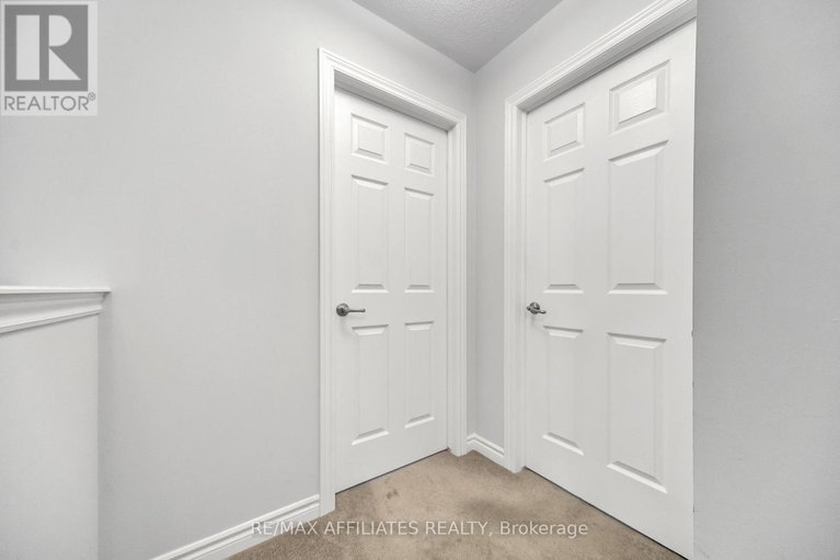 28735067/388-aphelion-crescent/half-moon-bay/ottawa/ontario/K2J6N5_32