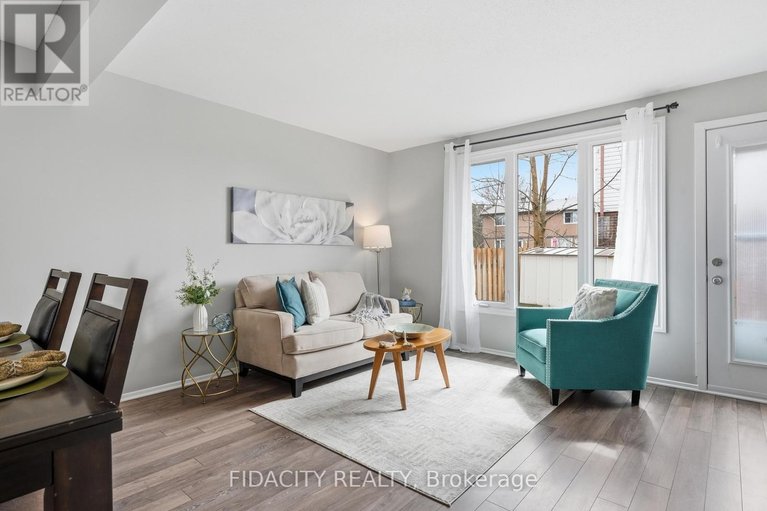 29621075/31-16-glencoe-street/arlington-woods/ottawa/ontario/K2H8S6_15