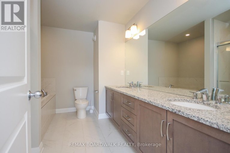 29643947/74-michael-stoqua-street/cfb-rockcliffe-and-area/ottawa/ontario/K1K5A2_17