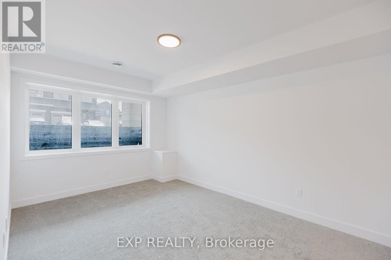 28635776/603-silhouette-private/cedargrovefraserdale/ottawa/ontario/K2J4S3_11