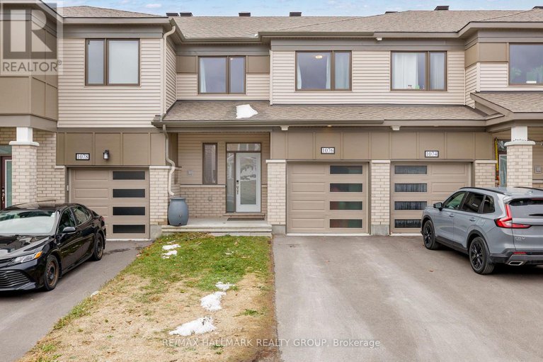 29156490/1076-curraglass-walk/stittsville-north/ottawa/ontario/K2S3A3_1