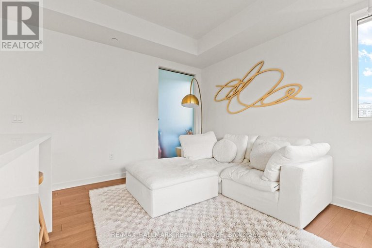 29444670/207-135-barrette-street/vanier/ottawa/ontario/K1L7Z9_32